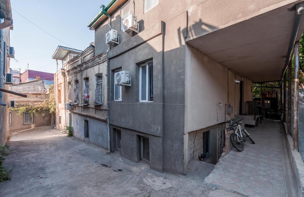 Art-Gallery Avlabari Tbilisi Exteriör bild